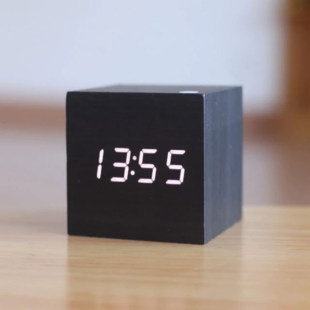 Cube Digital Clock – Minimalist Design and LED Display