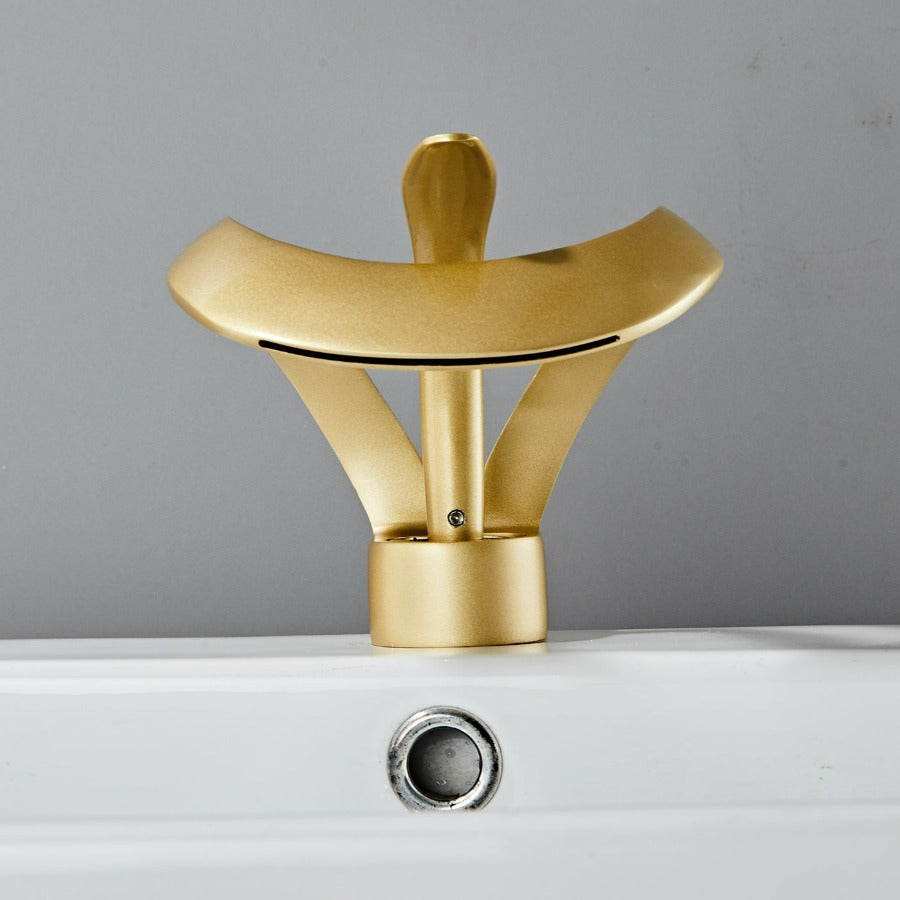 Rubinetto da Bagno Moderno – Design Curvo ed Elegante