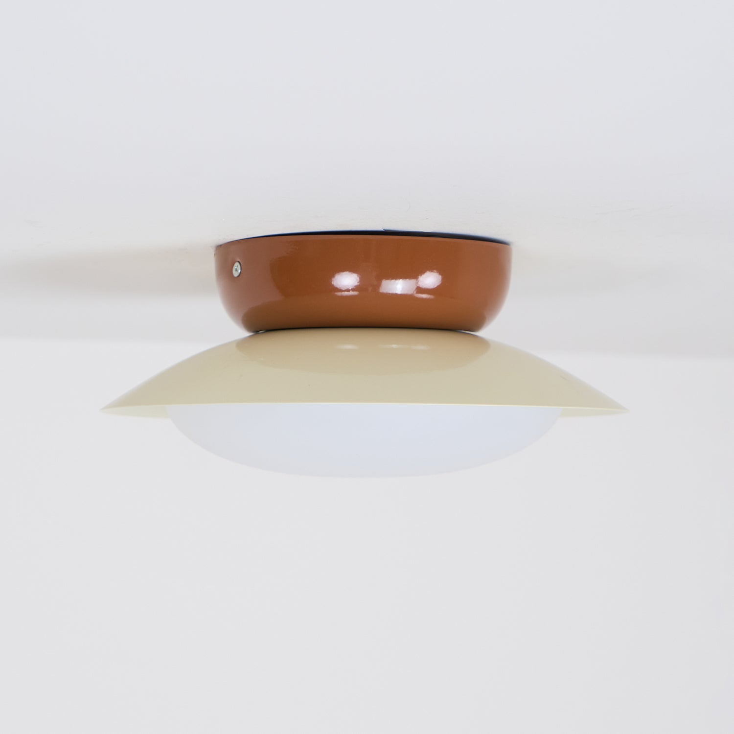 Runde LED-Deckenlampe - Natürlicher Glanz & Diskrete Eleganz