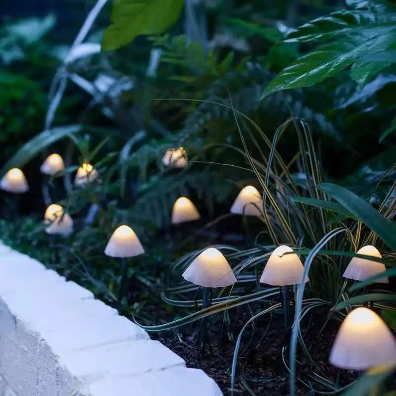 Guirlande Lumineuse Champignons Solaires — Charme Nocturne & Énergie Propre