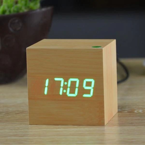 Cube Digital Clock – Minimalist Design and LED Display