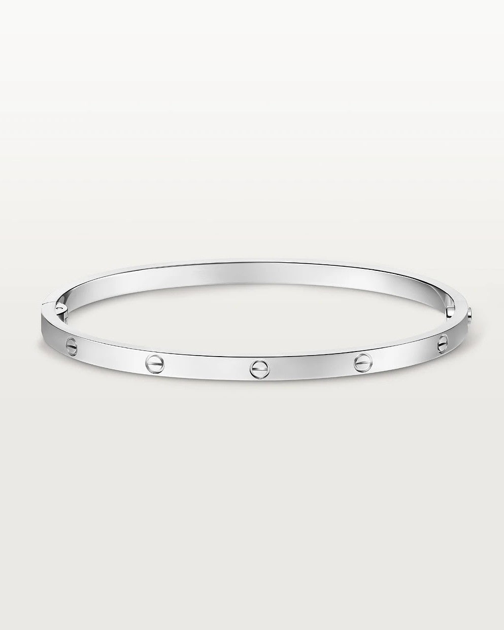 Pulseira Rígida – Acabamento Prateado e Estilo Refinado
