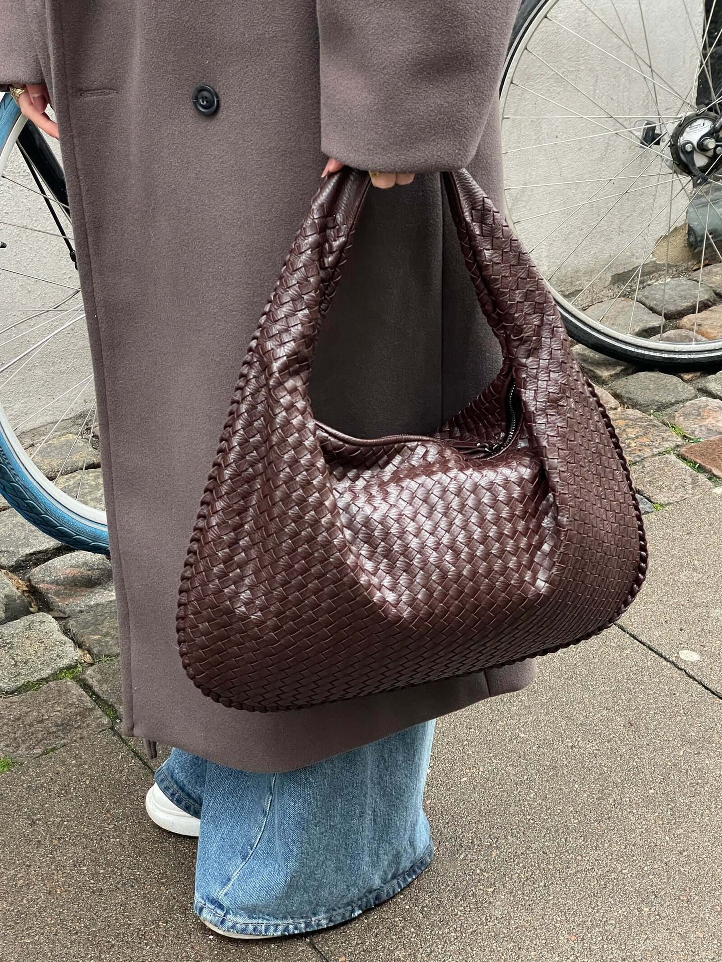 Josiane | Woven Handbag – Artisan Elegance and Timeless Charm