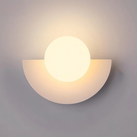 Modern Wall Sconce – Half-Circle Shape and Soft Lighting