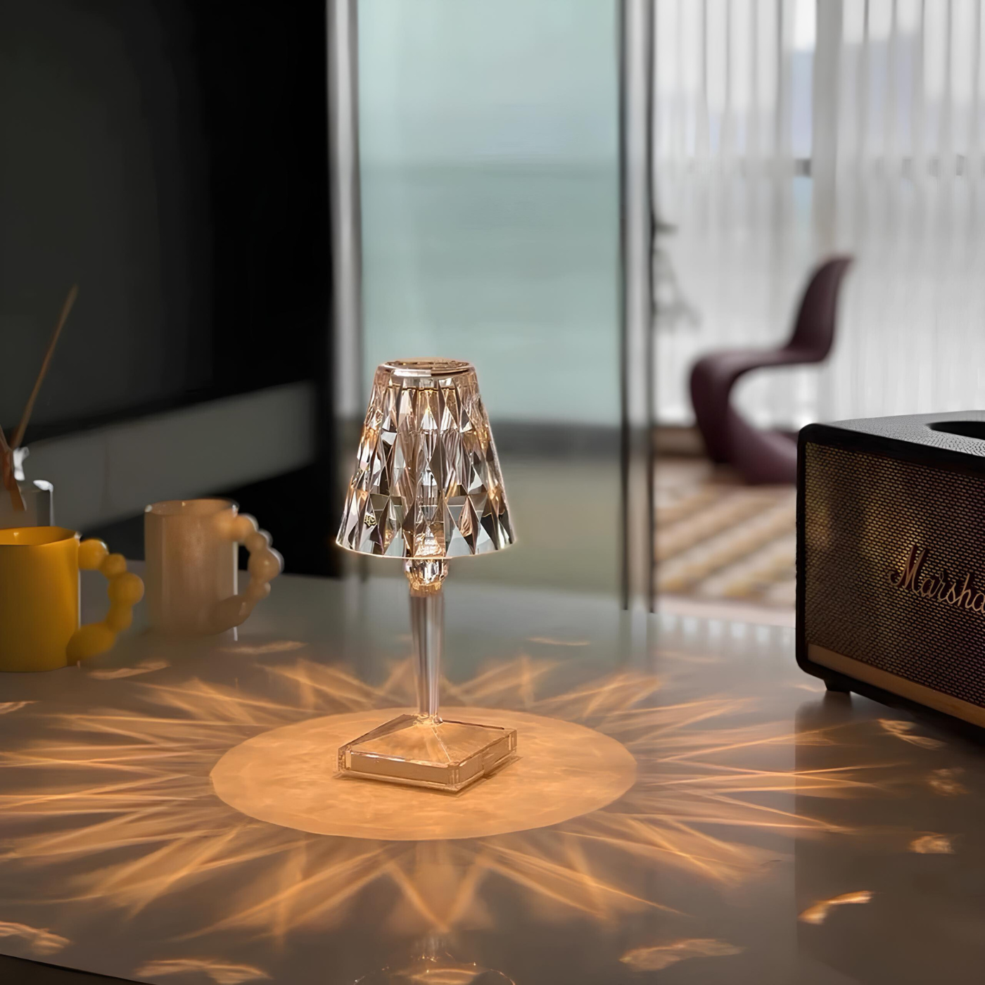 Crystal Table Lamp – Modern Elegance and Warm Atmosphere
