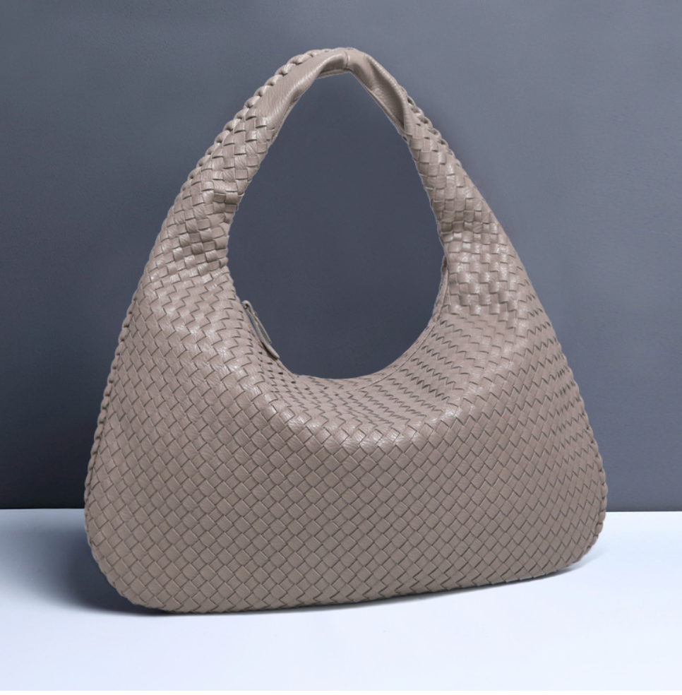 Josiane | Woven Handbag – Artisan Elegance and Timeless Charm