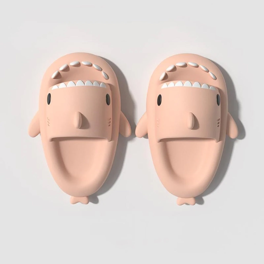 Requin Slippers – Fun en Comfortstijl