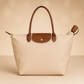 Bonito | Bolsa de Mano Impermeable – Diseño Sutil y Acabados Cuidados 