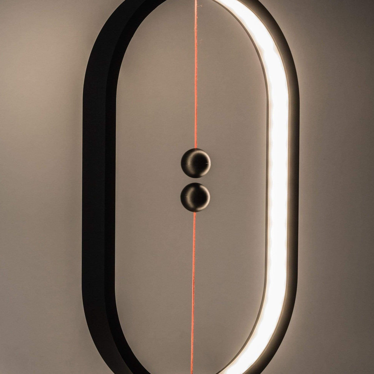 Lampe Magnétique — Éclairage Polyvalent & Fixation Pratique