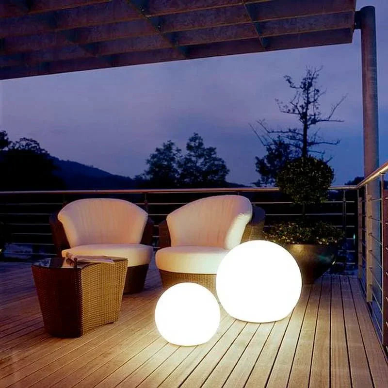 Lâmpada Esférica Exterior Sem Fios – Iluminação Nómada e Elegante 
