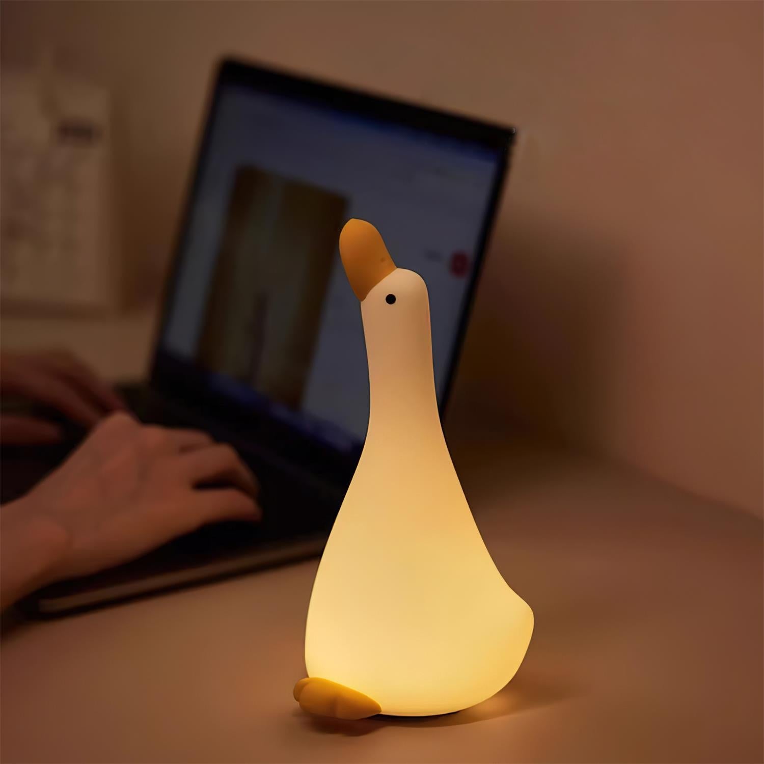 Lampka nocna Enchanted Goose - dotykowe światło i kojący design