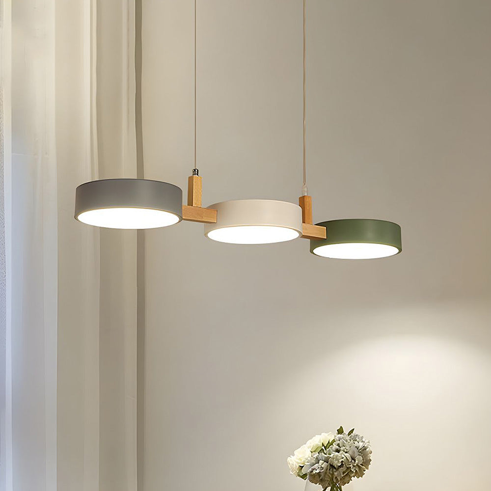 Modern Hängande Belysning i Metall – Elegant Design och Trendig Belysning 