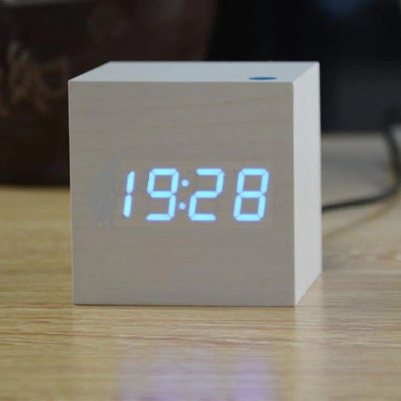 Cube Digital Clock – Minimalist Design and LED Display 