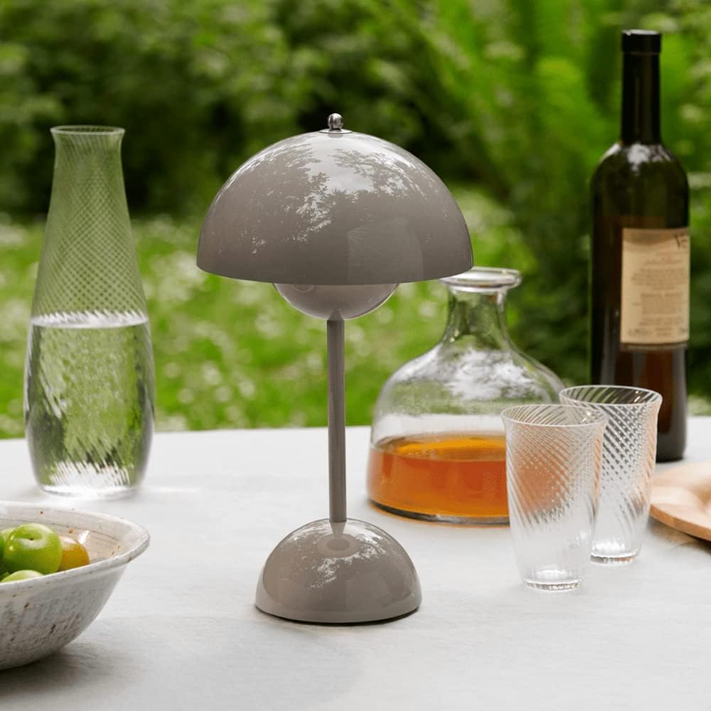 Desk LED Lamp – Modern Simplicity and Functionality 