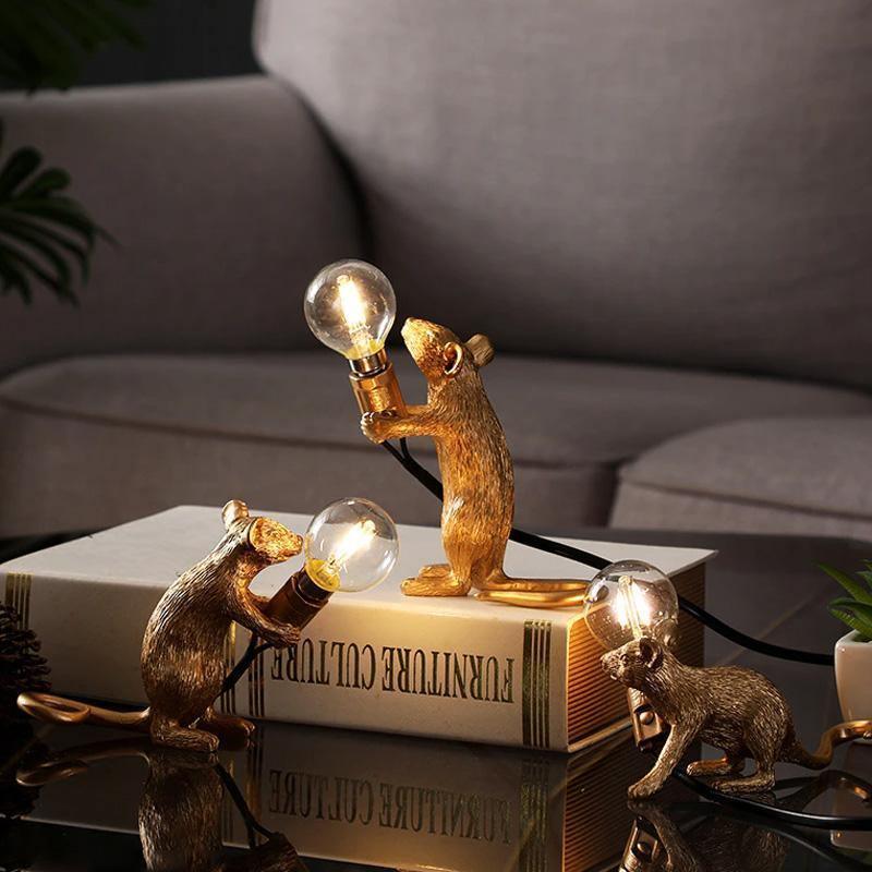 Lampada da Tavolo Topo – Decorazione Originale e Illuminazione di Tendenza 