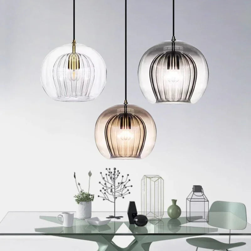 Moderne glasskulebelysning - mykt lys og raffinert stil