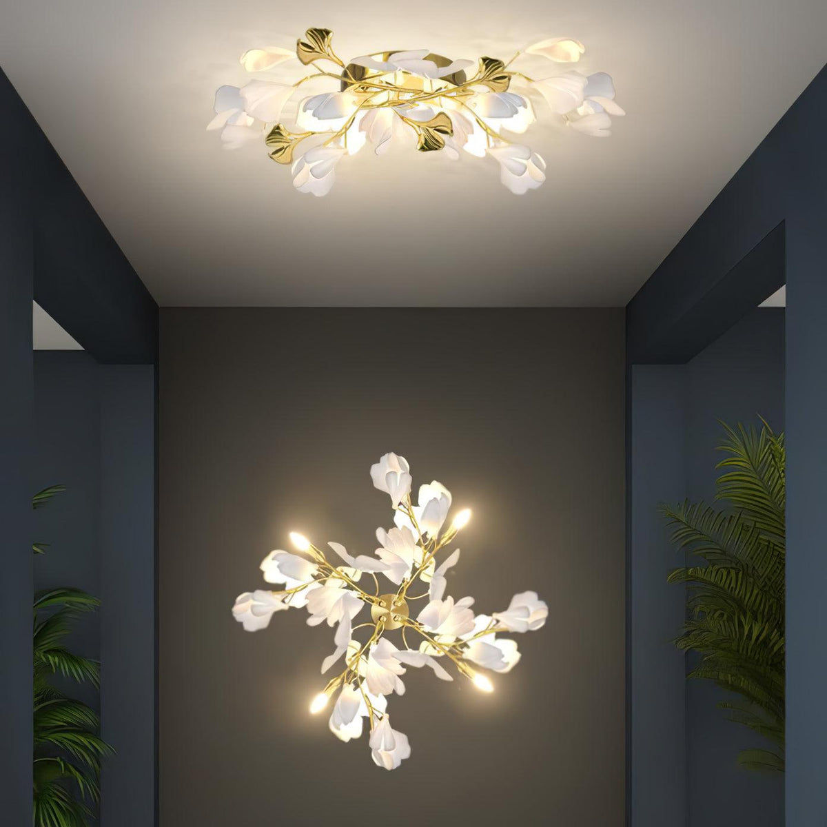 Květinová nástěnná lampa - Zlatá elegance a měkké světlo