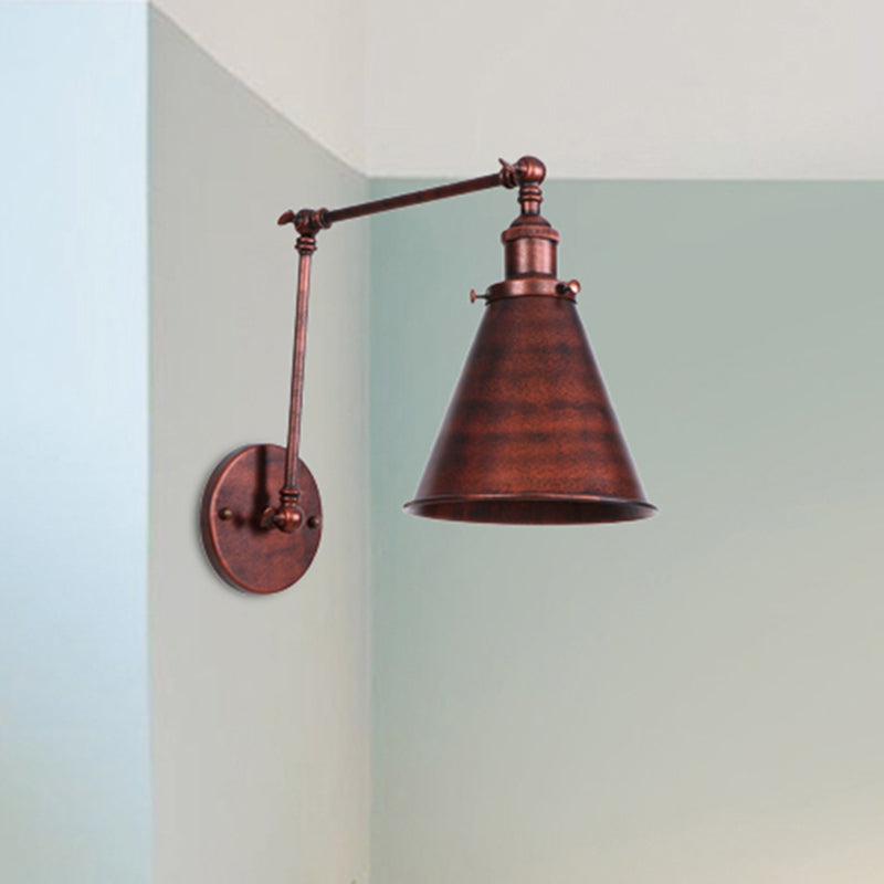 Vegglampe i industriell stil - solid struktur og unik stil