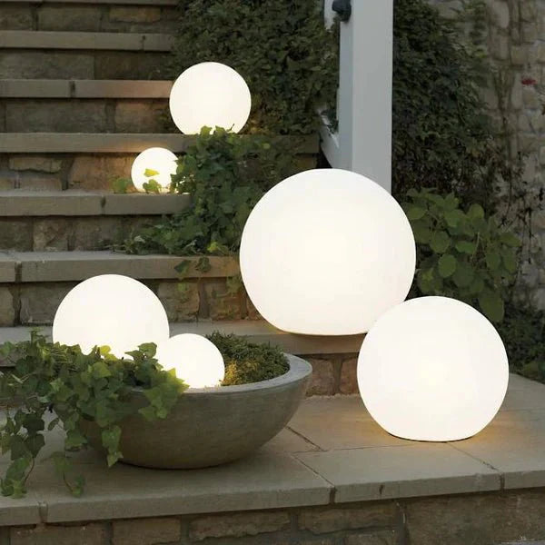 Lâmpada Esférica Exterior Sem Fios – Iluminação Nómada e Elegante 