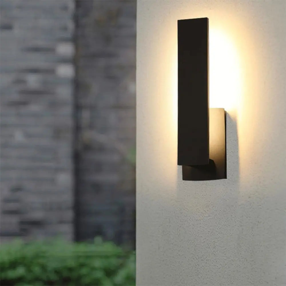 IP65-bestandig utendørs vegglampe - Soliditet og modernitet