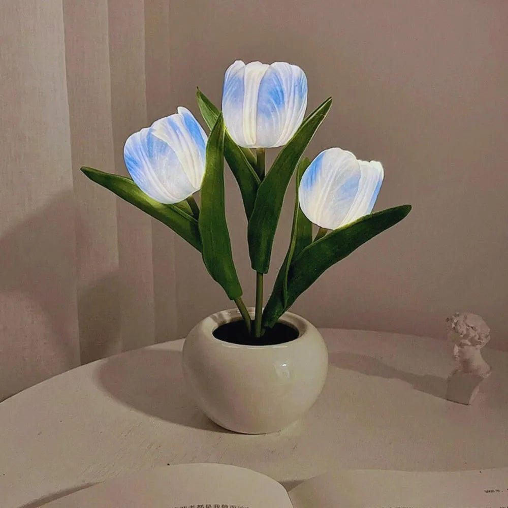 Dekorativ lampe Tulipan – Varme og raffineret atmosfære 