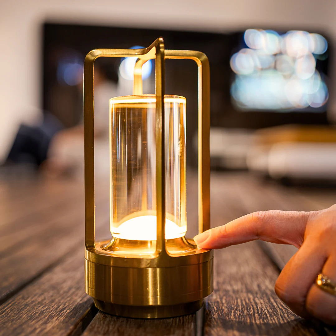 Lámpara de Mesa Recargable – Luz Suave y Estilo Atemporal 
